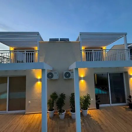 ヴィラ Seaside Pool