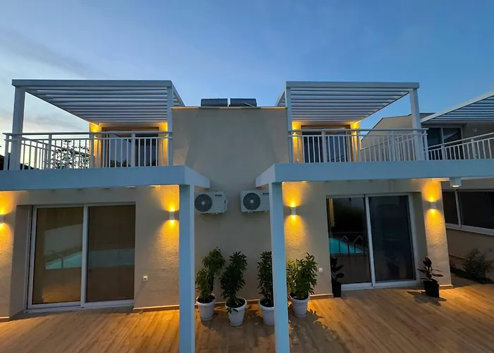 Villa Seaside Pool