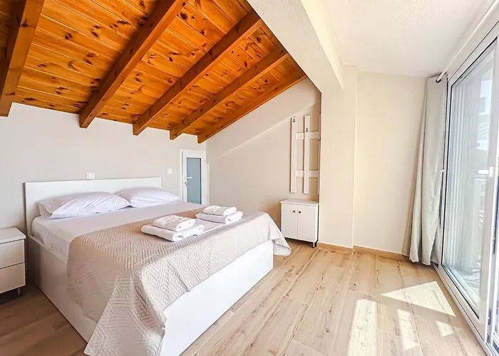 Villa Seaside Pool Nea Kallikrateia