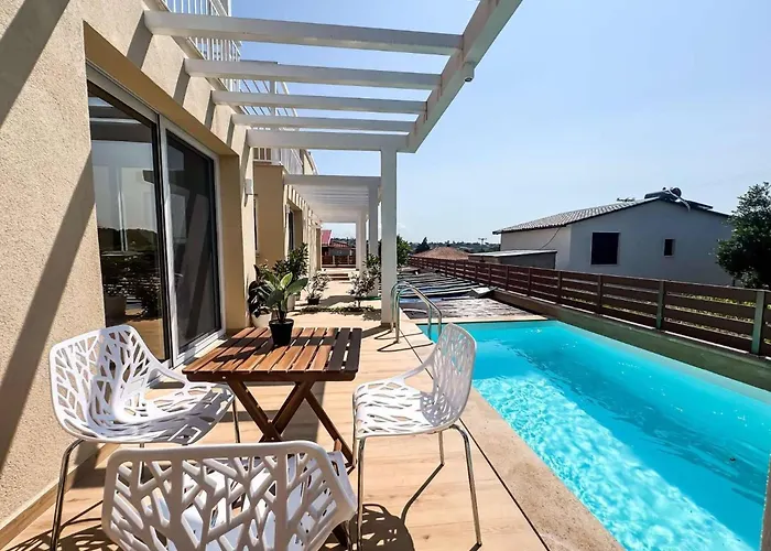 Seaside Pool *
