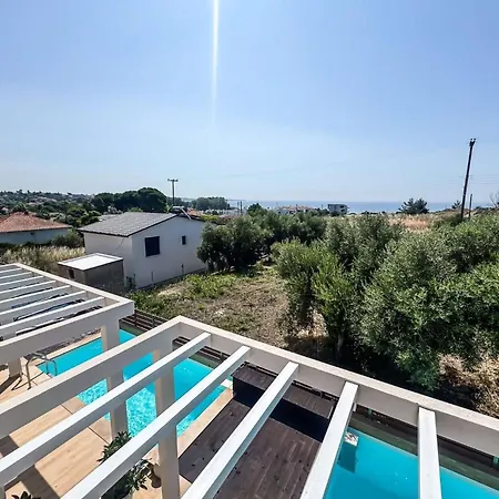 Seaside Pool Villa Nea Kallikrateia